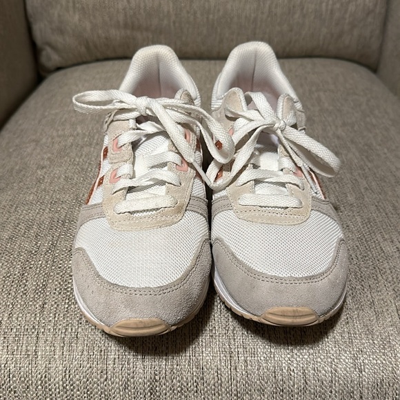 Women’s ASICS Lyte Classic Sneakers Size 6.5 - Picture 3 of 7